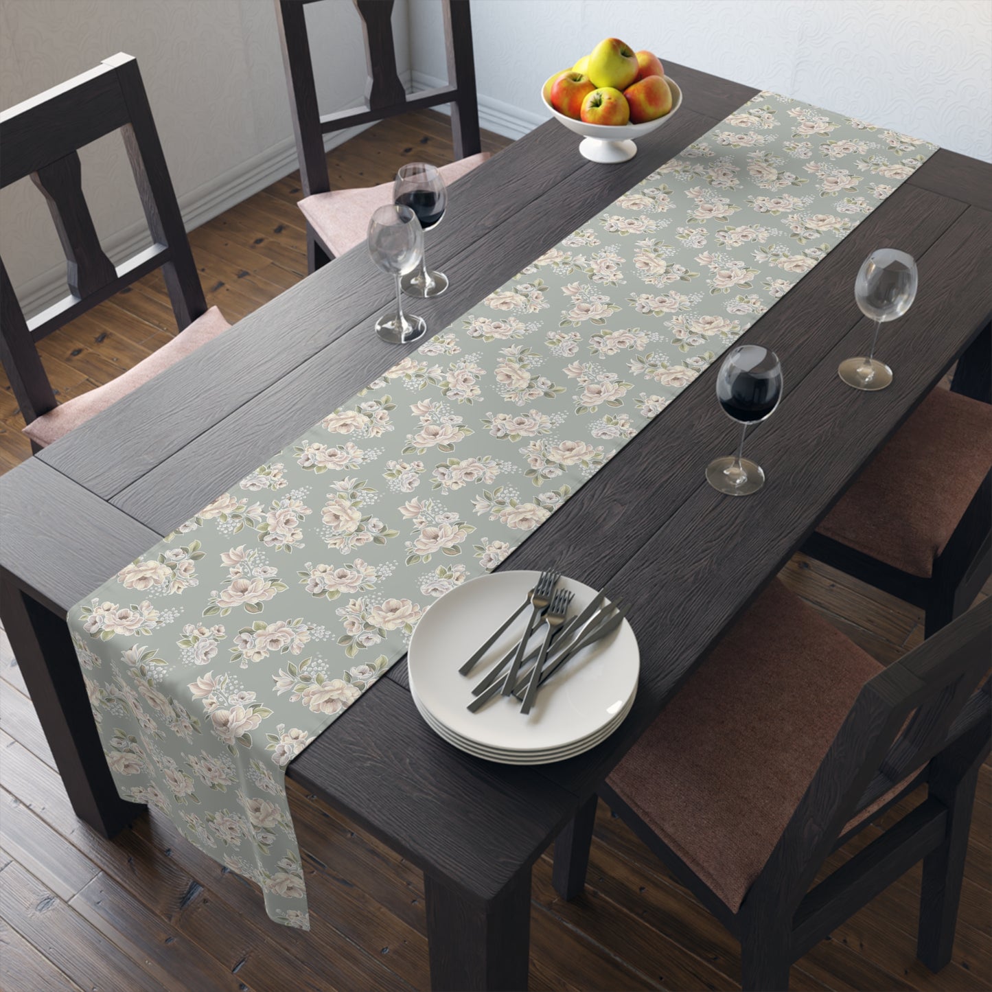 1 Corinthians 13:4-7 - Cotton Table Runner